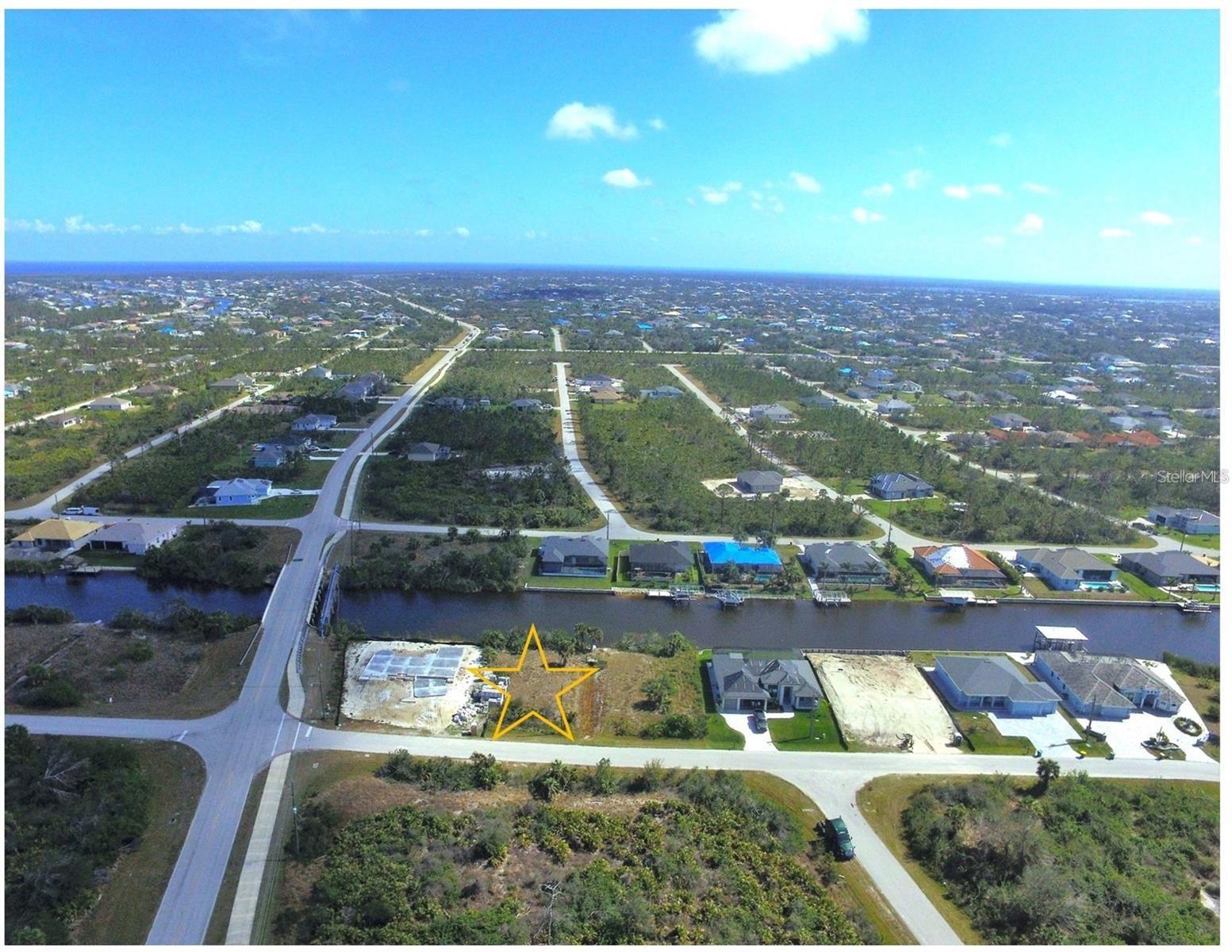 8618 Santa Cruz Dr, FL