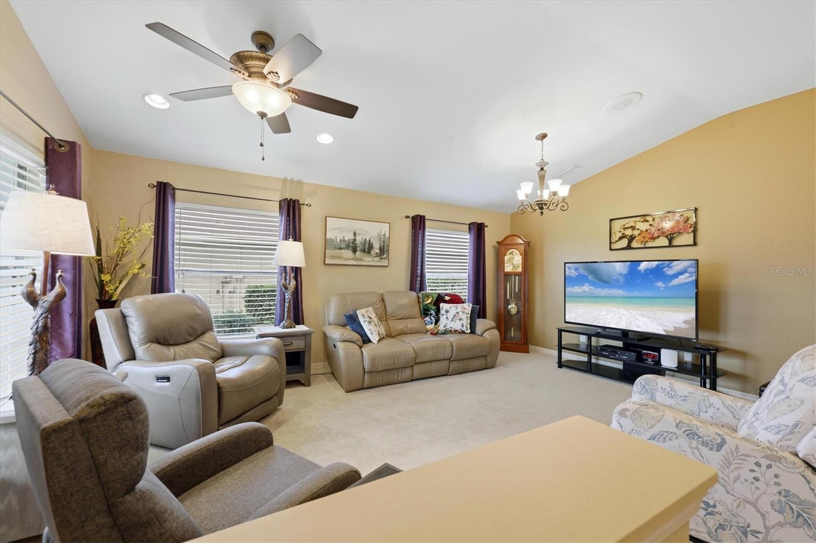 1528 Scarlett Avenue, FL