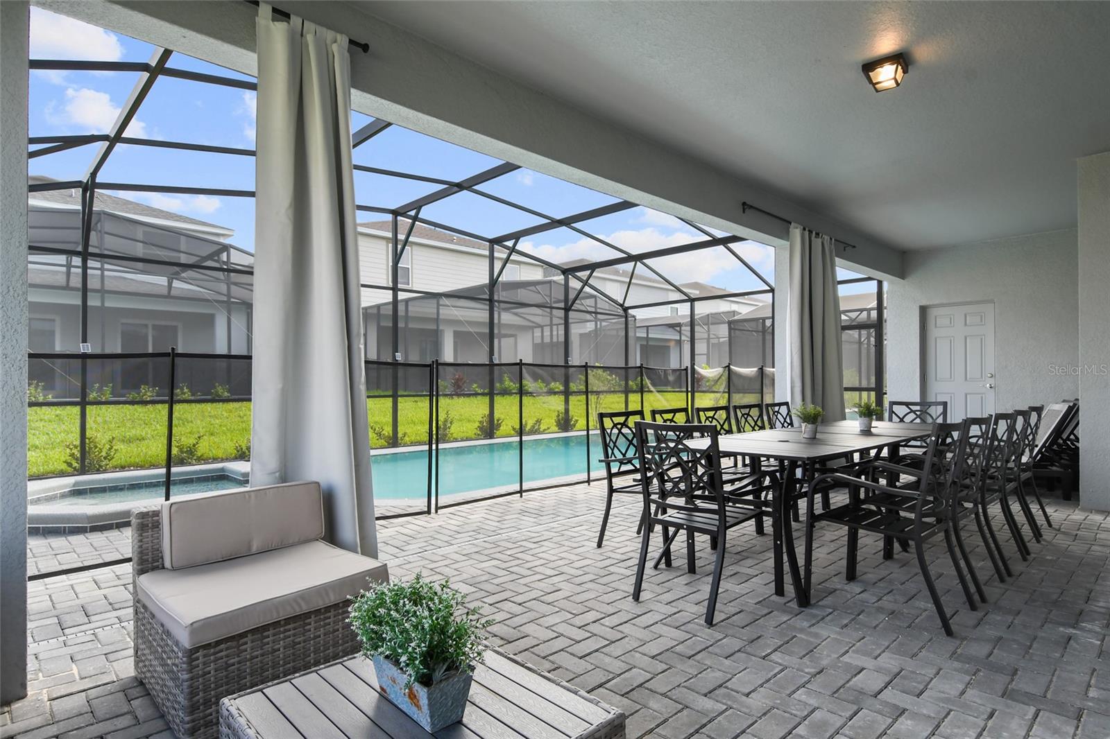 16364 Saint Kitts Circle, FL