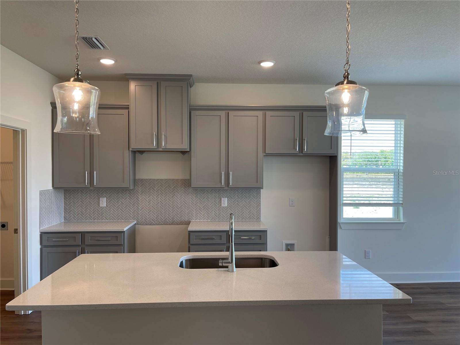 3809 Daybreak Run Loop, FL