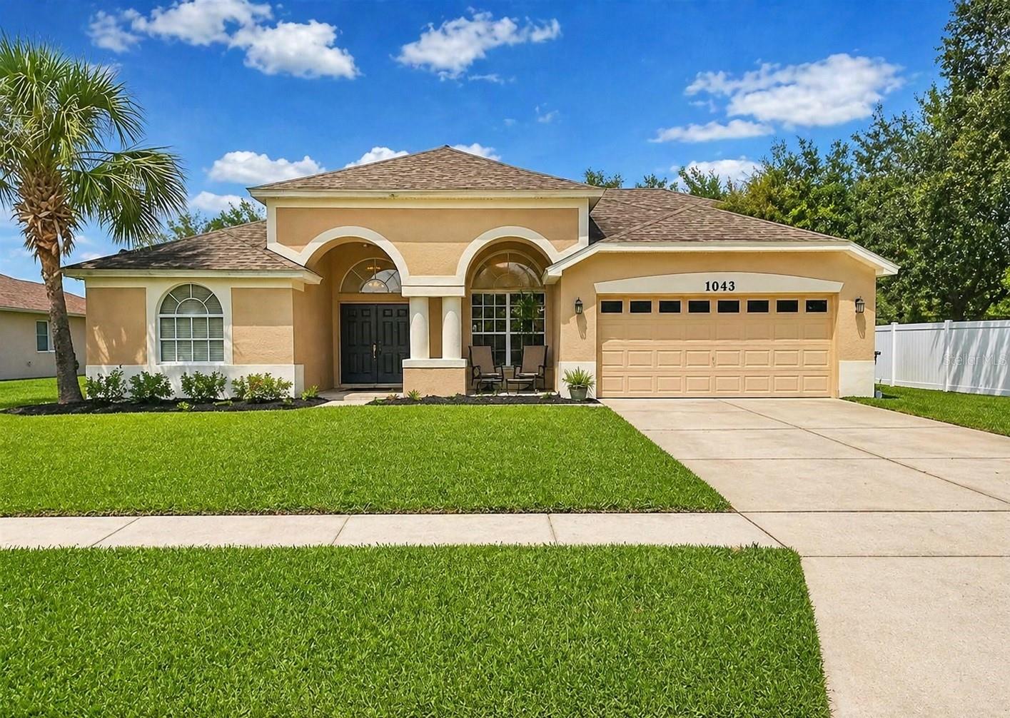 1043 Chamberlin Trl, FL