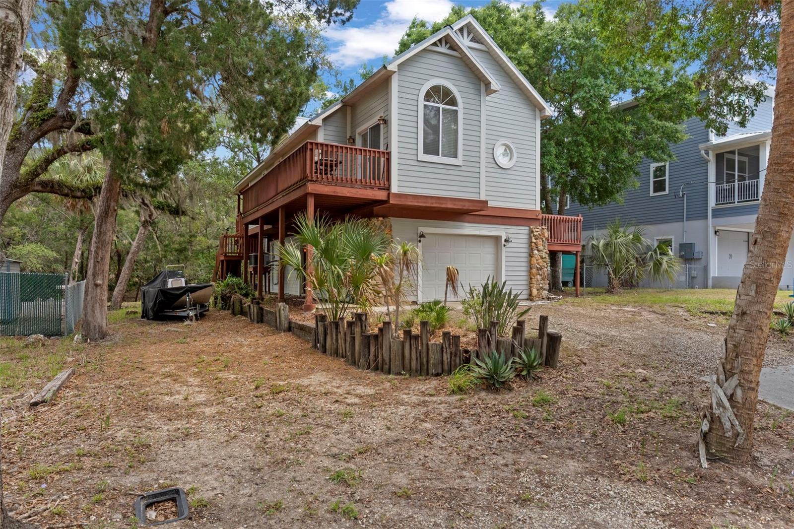 6779 Pinebranch Point, FL