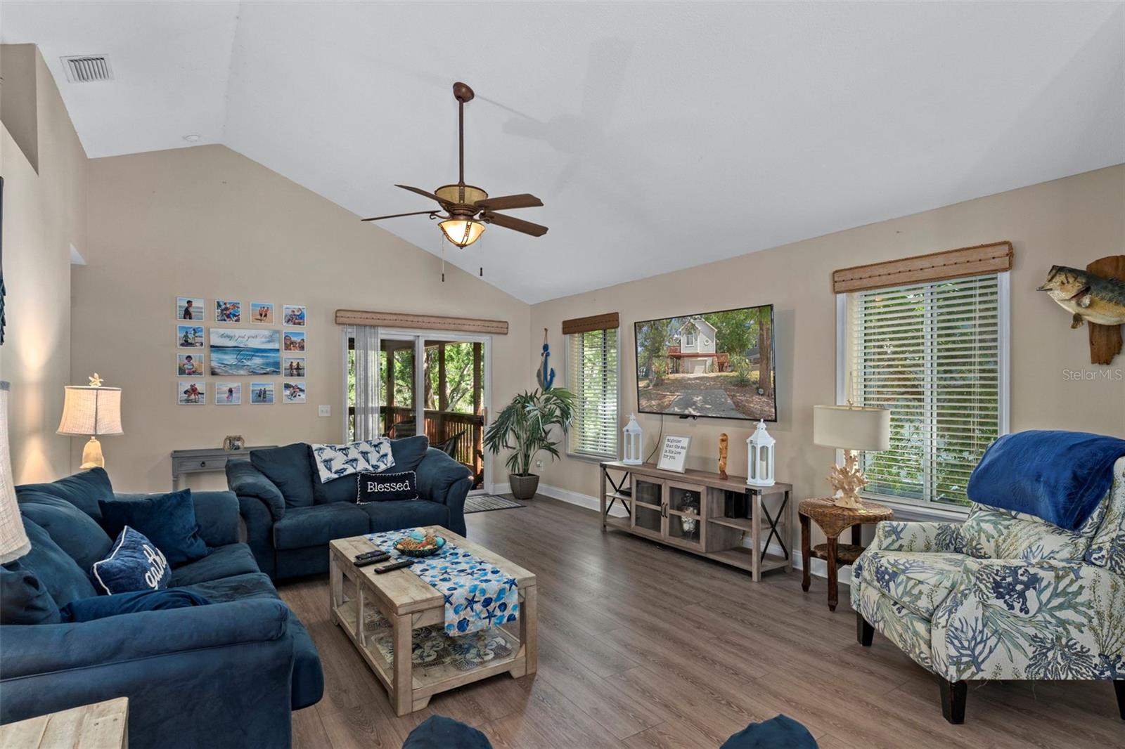 6779 Pinebranch Point, FL