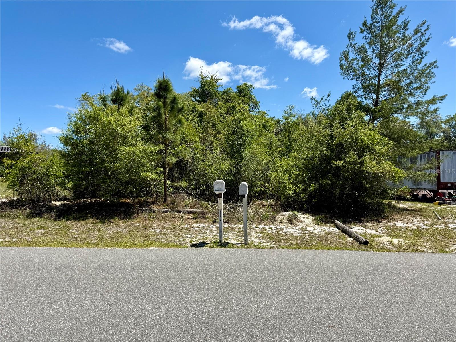 Benton Dr, FL