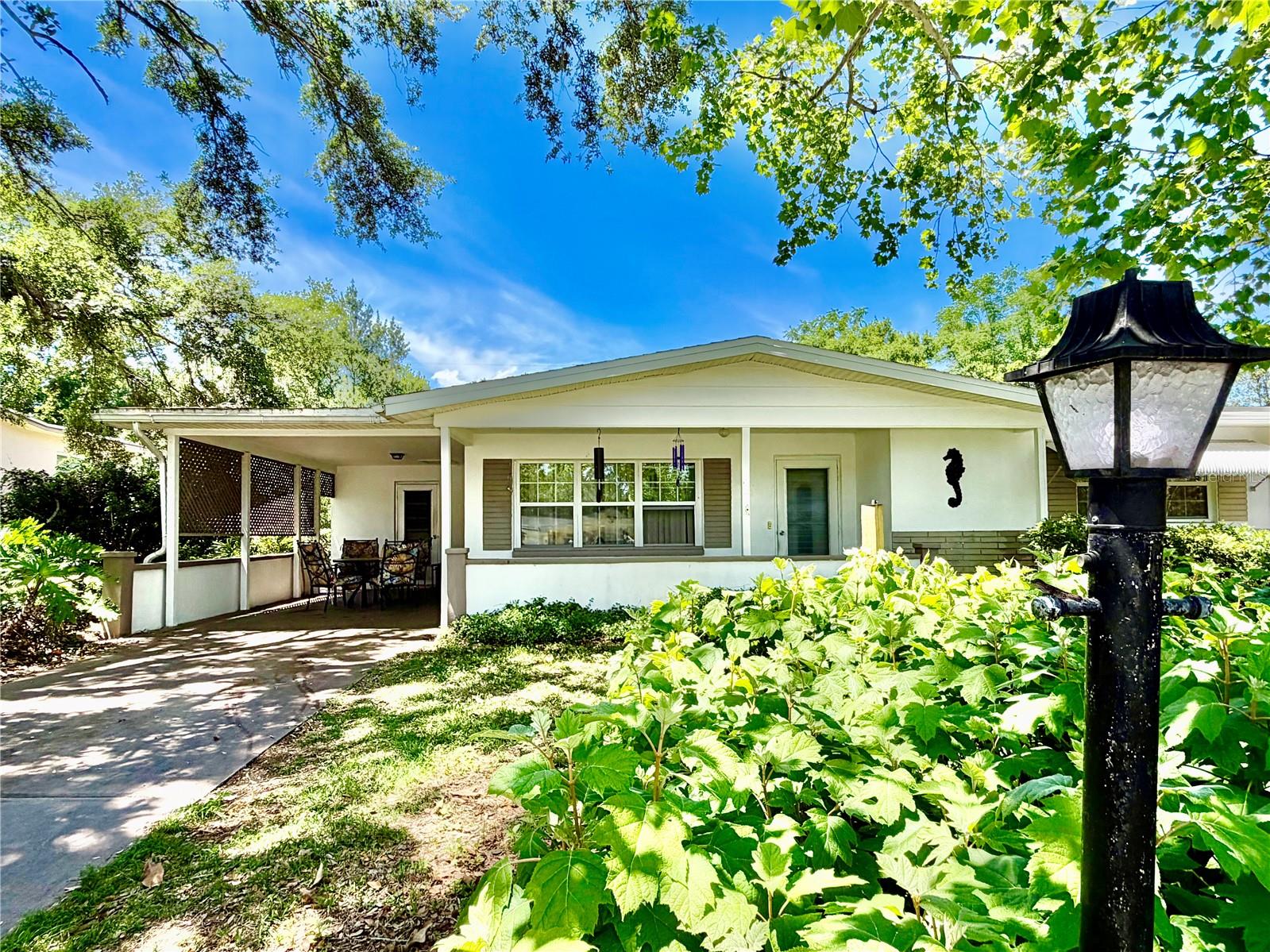 10 N Davis St, FL