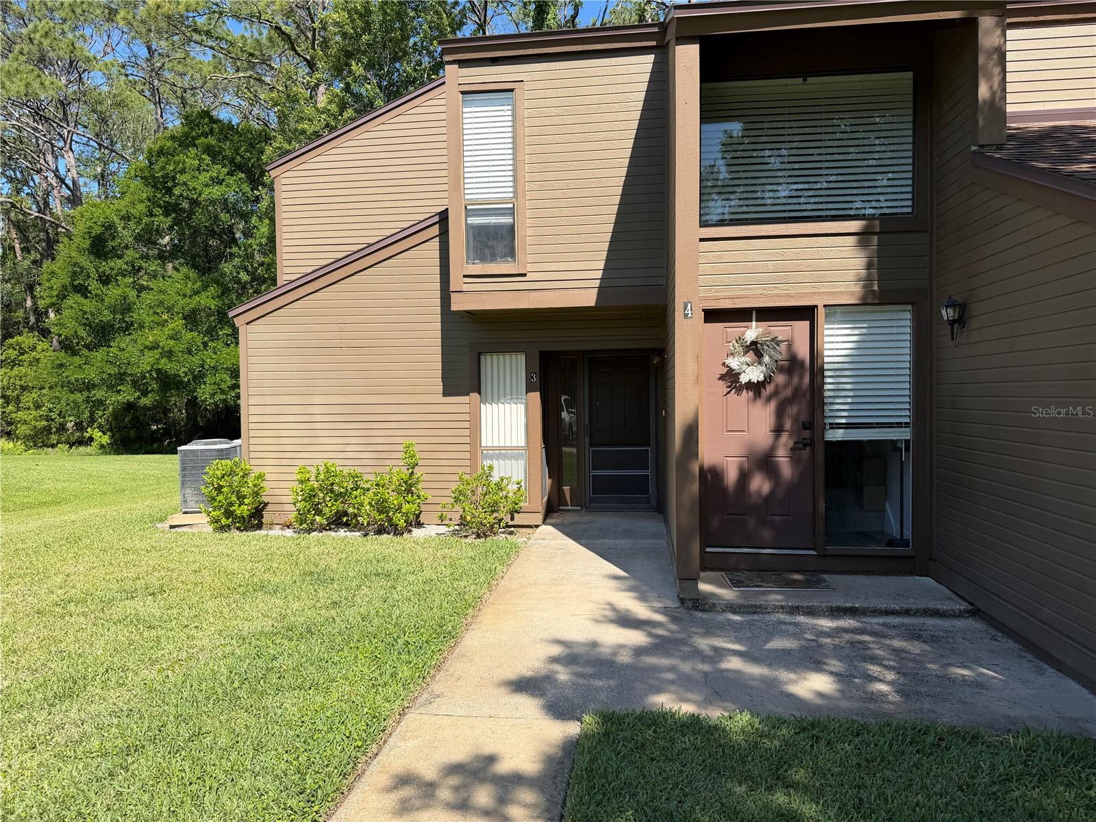 3 Southbury Court, FL