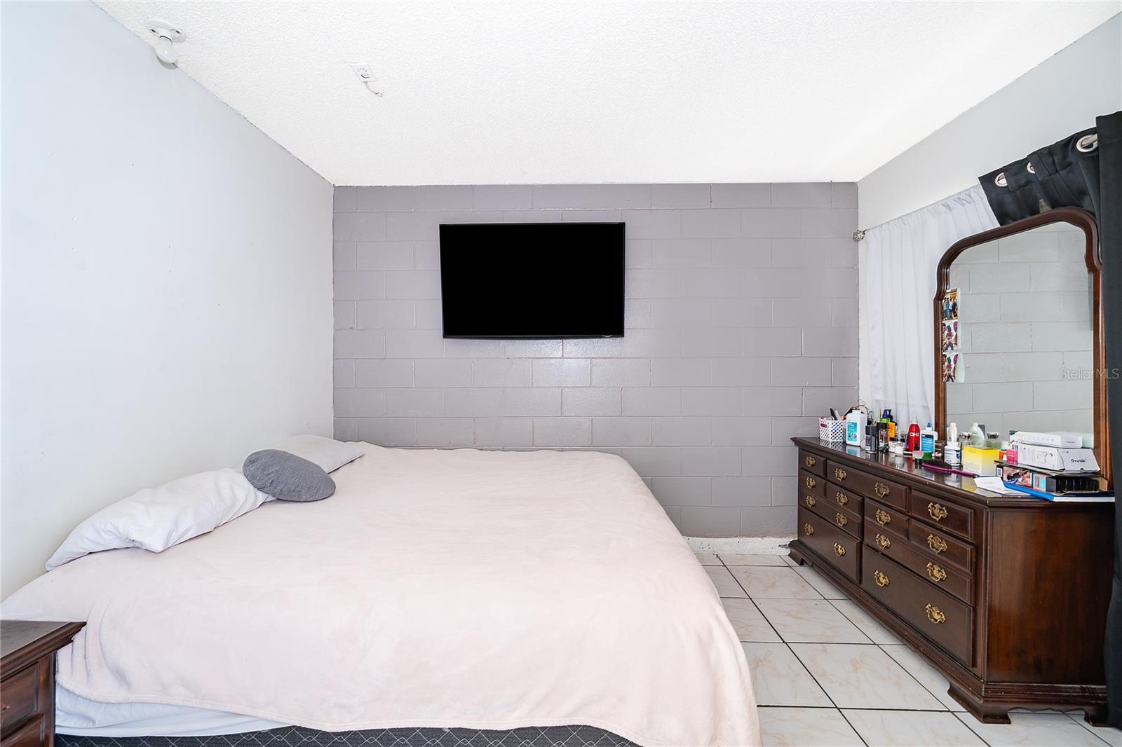 1717 Chatham Circle, FL