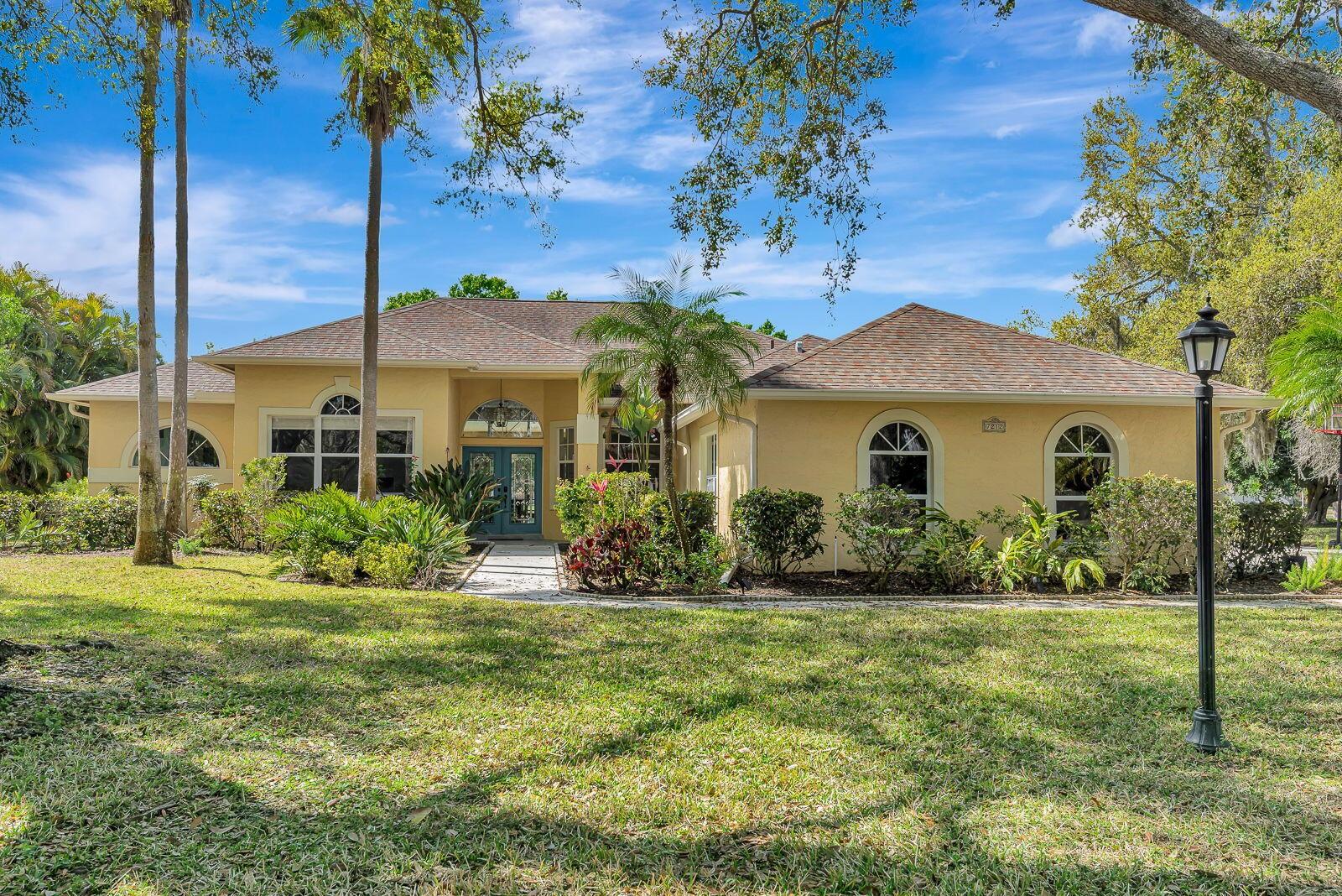 7212 N Serenoa Dr, FL