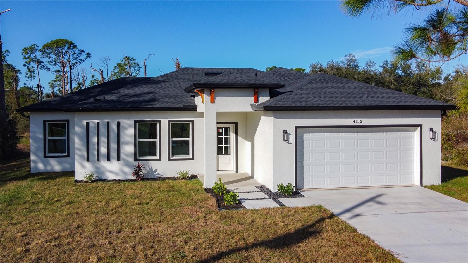 422 Eisenhower Boulevard, FL