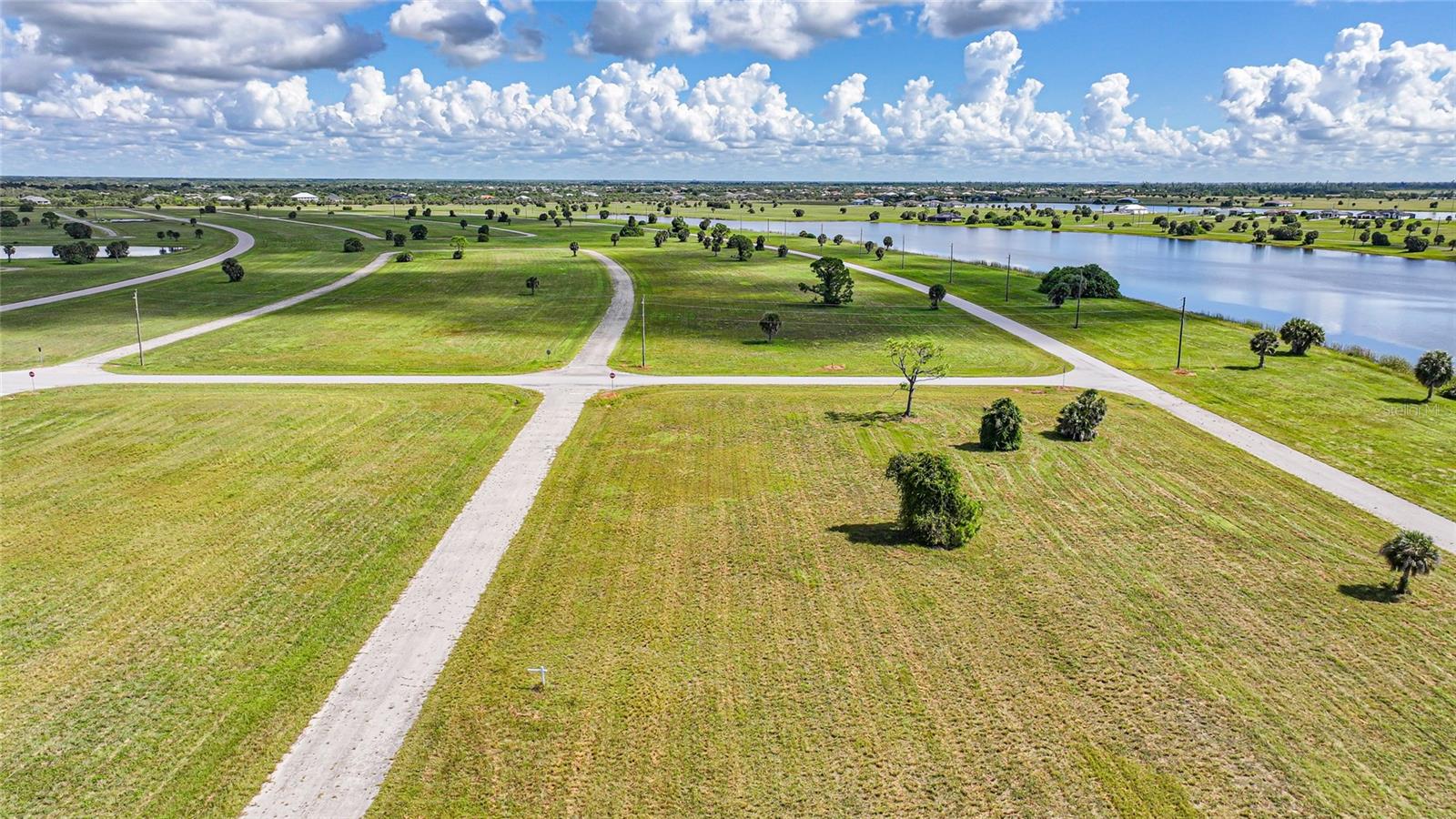 5 Willow Road, FL
