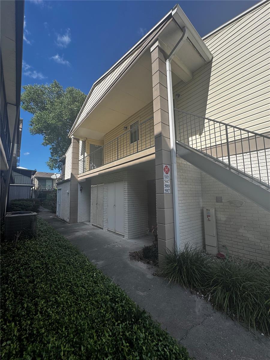 5917 Village Circle, FL