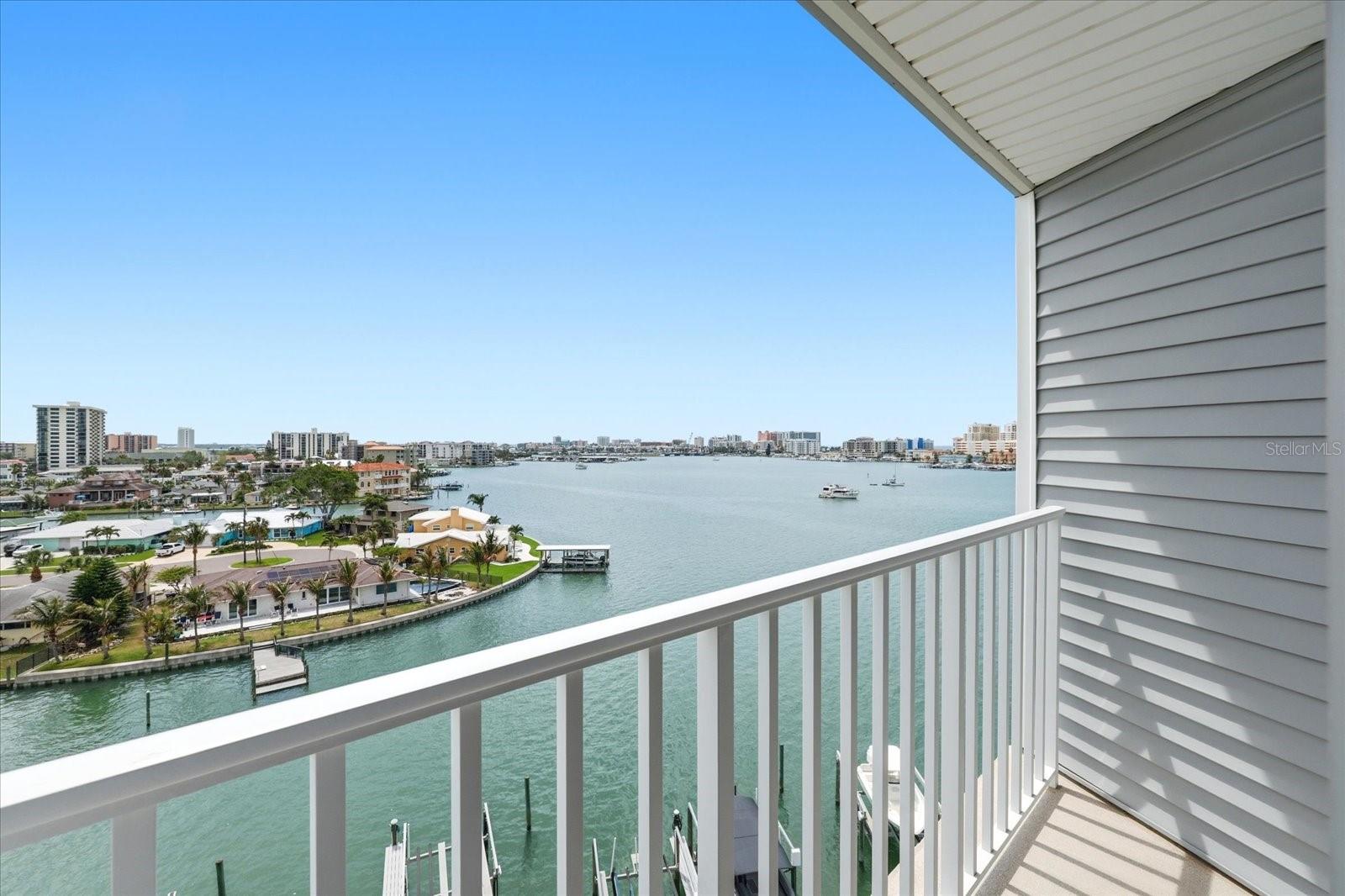 610 Island Way, FL