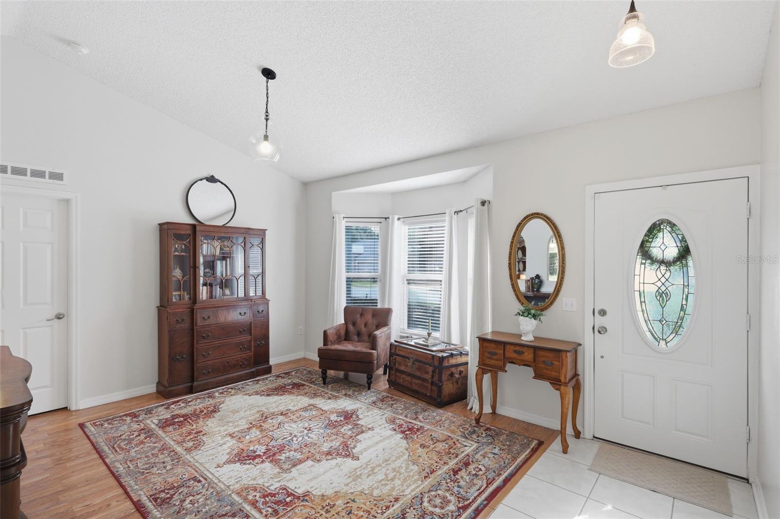 923 Cascades Park Trail, FL