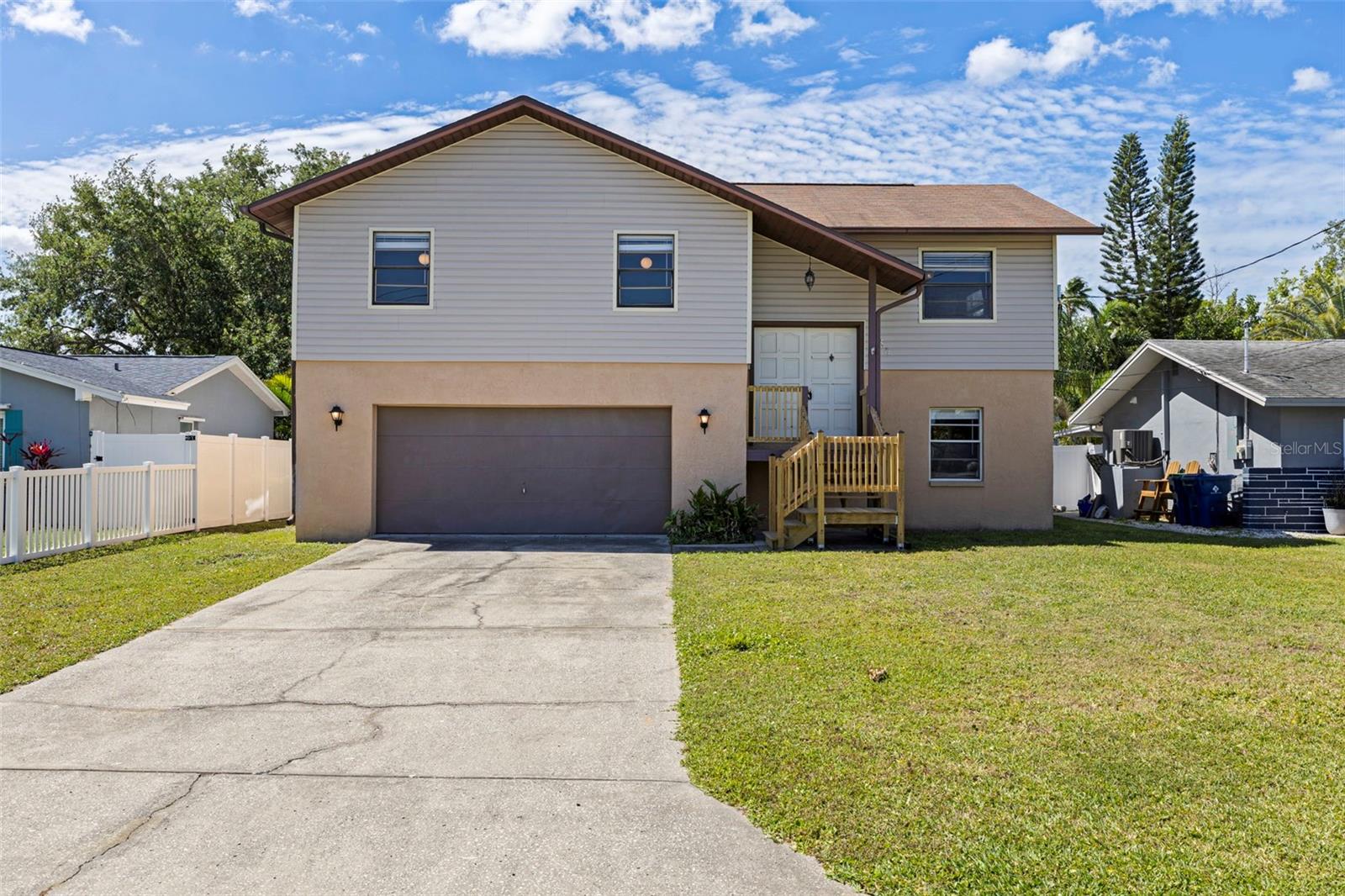 334 Crosswinds Drive, FL