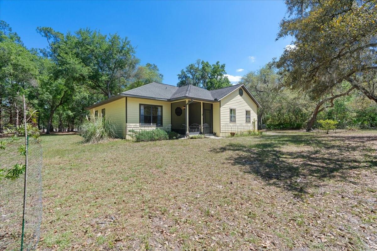 124 Mandarin Lake Rd, FL