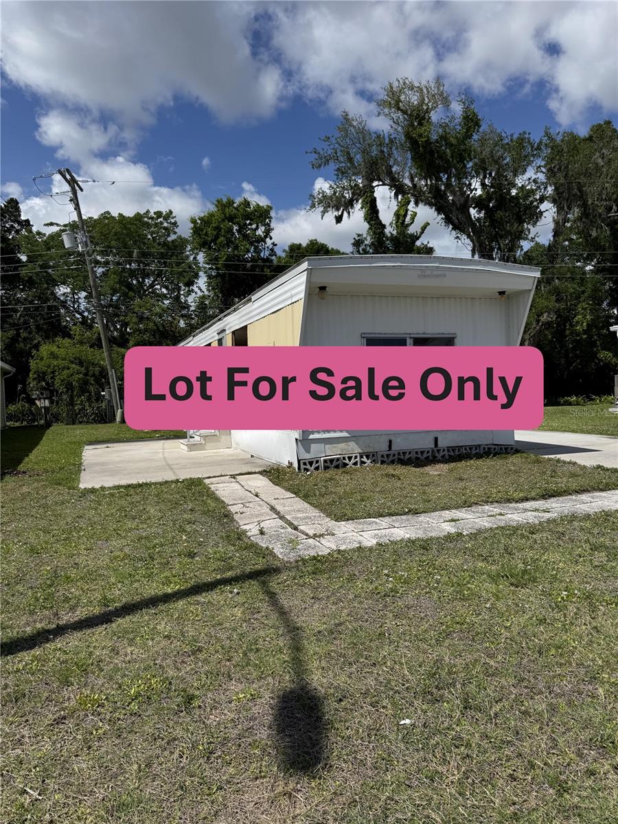 2900 8th Ave W #18, FL