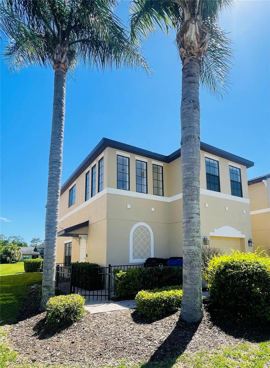 2237 Seven Oaks Dr, FL