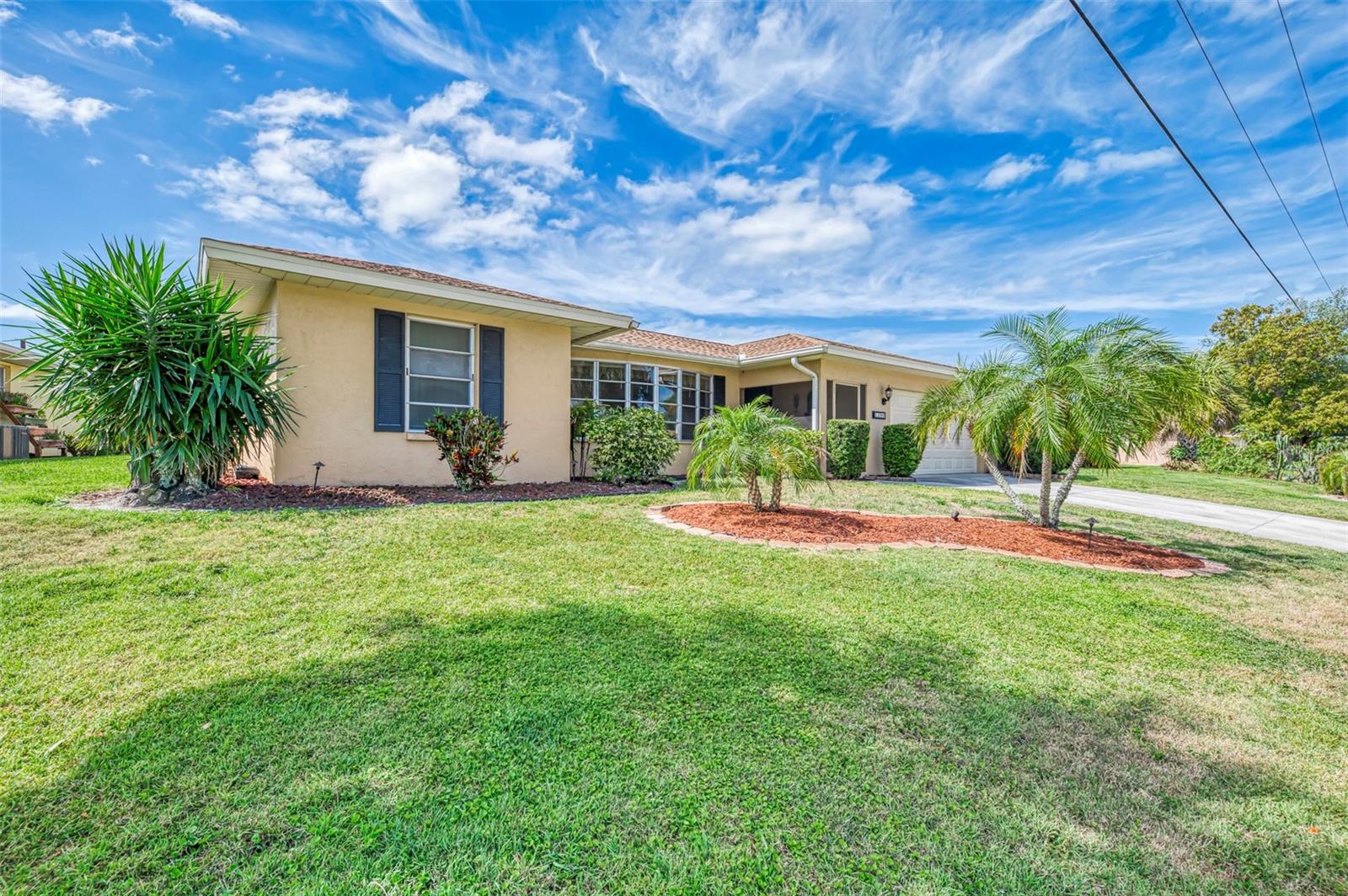 1290 Lakeside Dr, FL