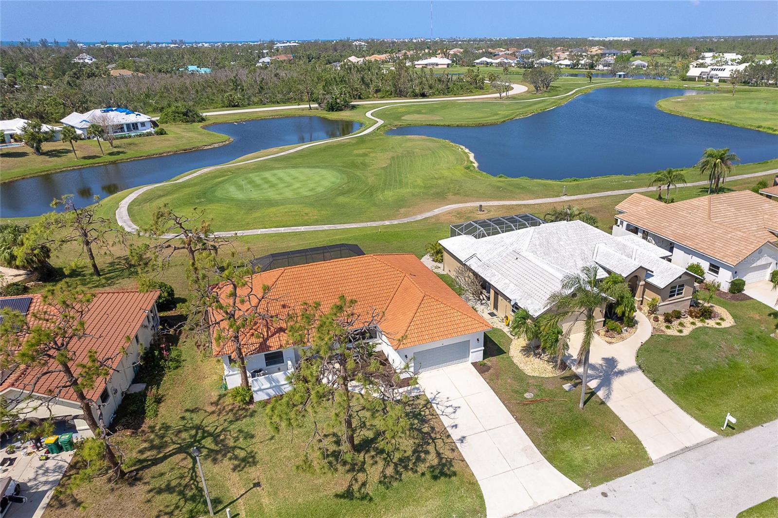 16 Leeward Dr, FL