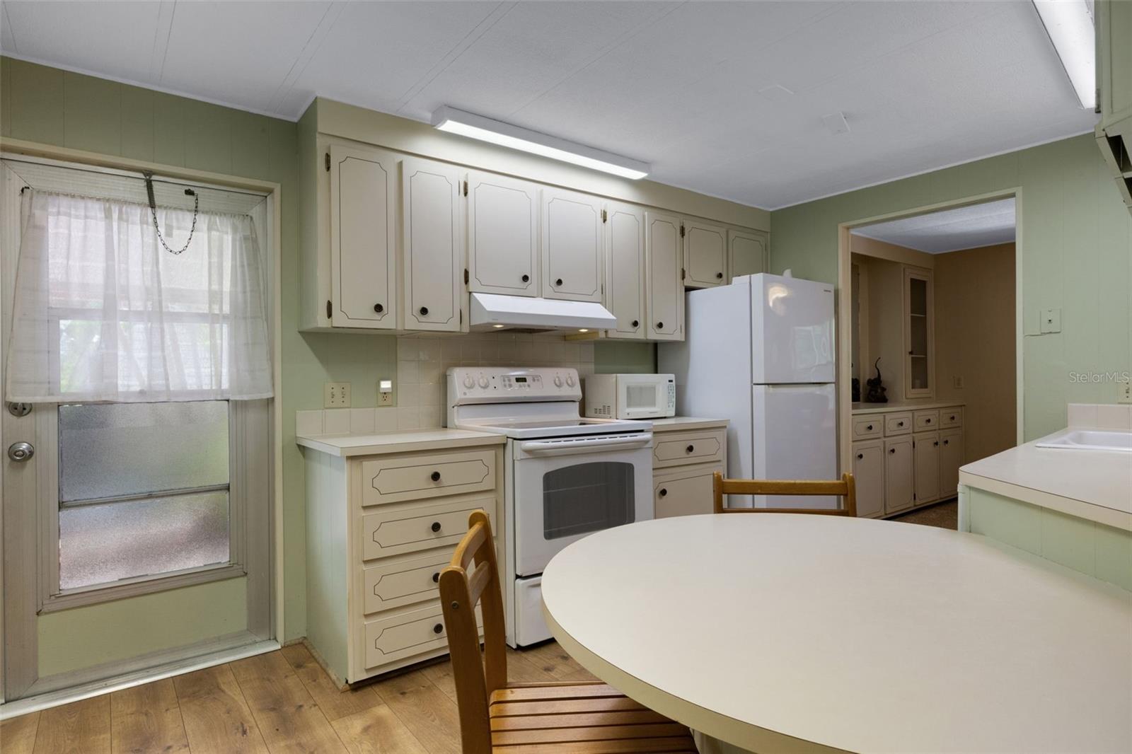 98 Cedar Elm Drive, FL