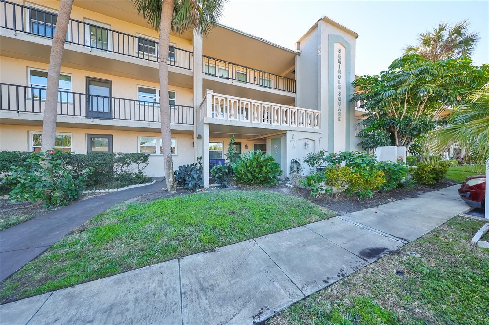 11700 Park Boulevard, FL