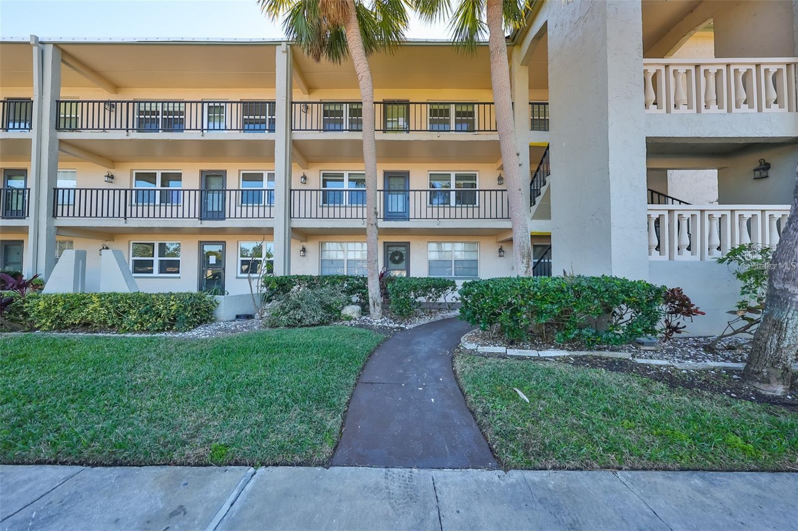 11700 Park Boulevard, FL