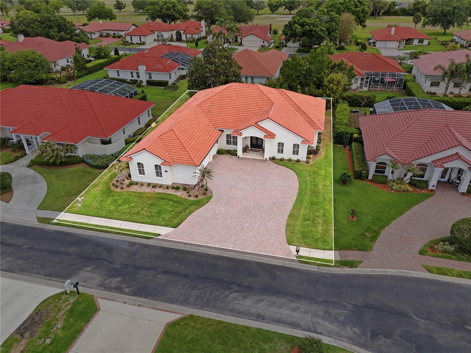 523 Greenway Drive, FL