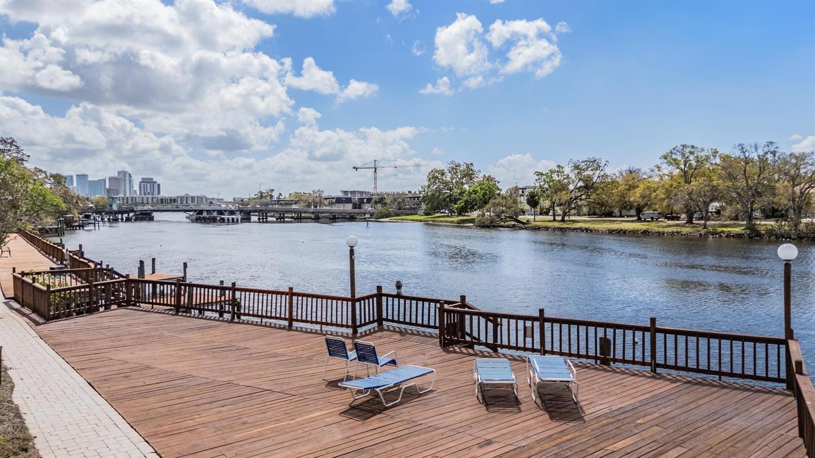 2780 Riverside Drive, FL