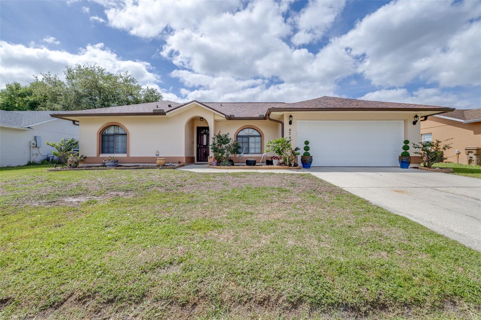 624 Mckinley Ct, FL