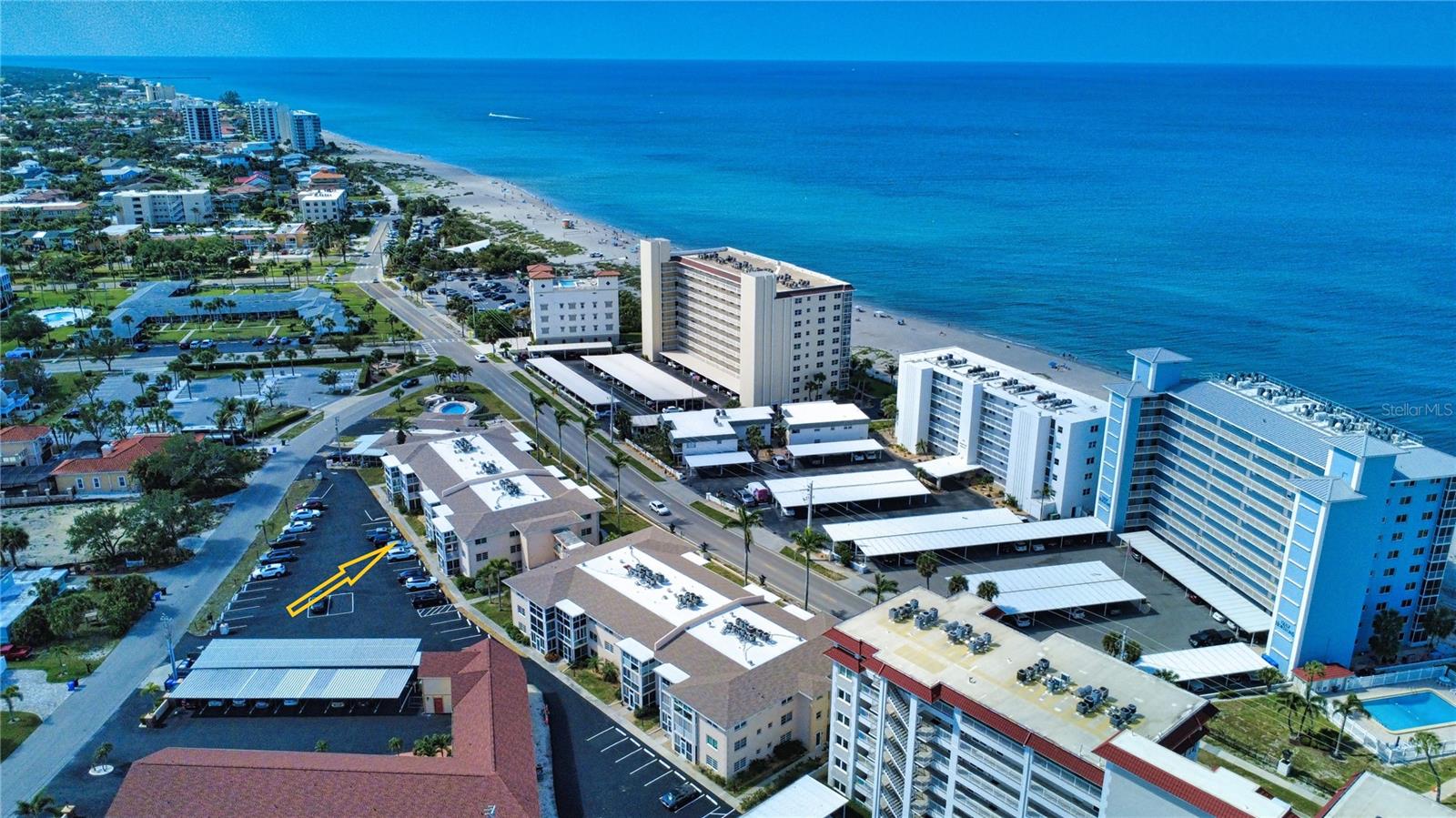 200 N The Esplanade #C-9, FL