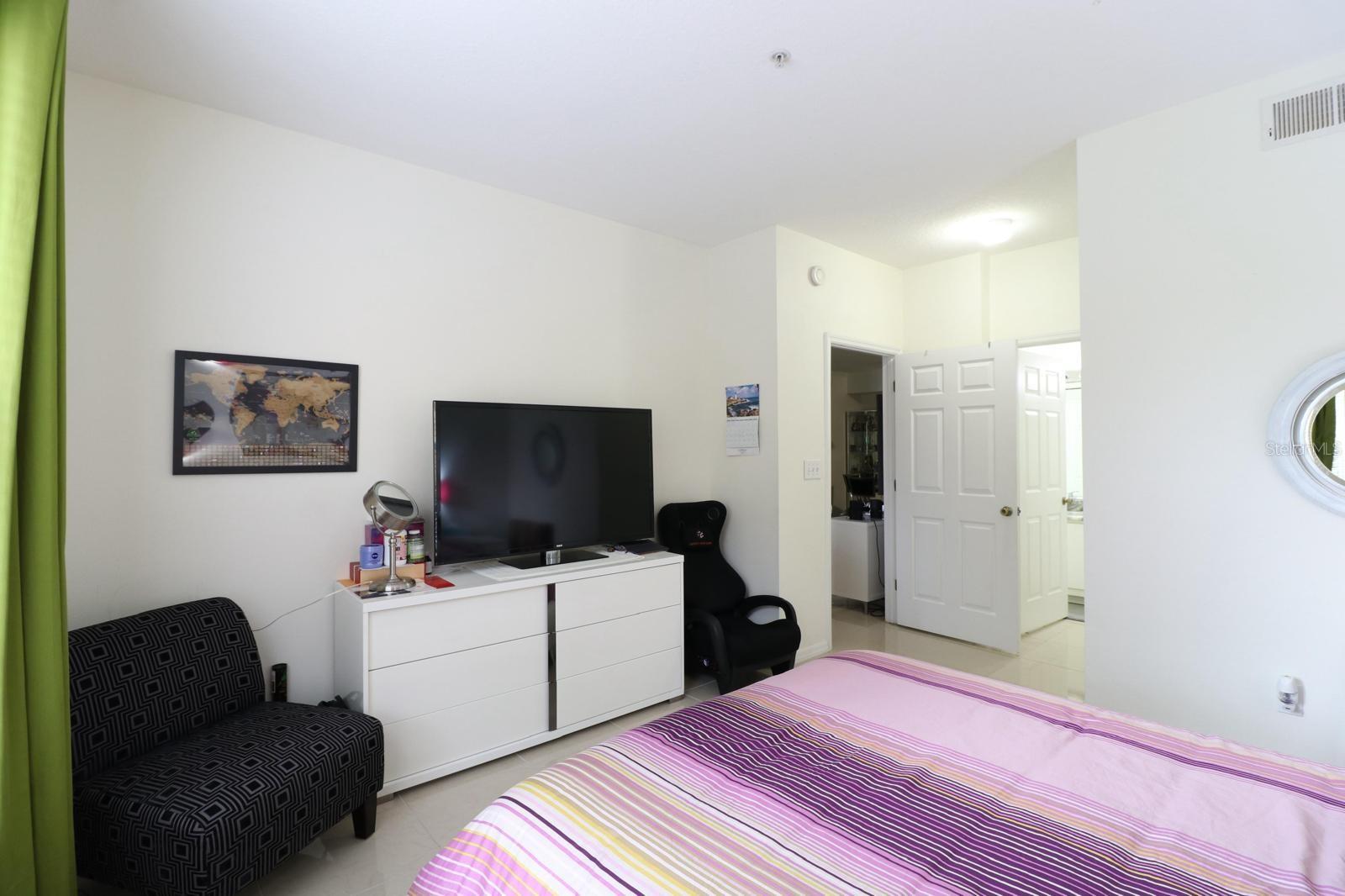 5610 Pinnacle Heights Circle, FL