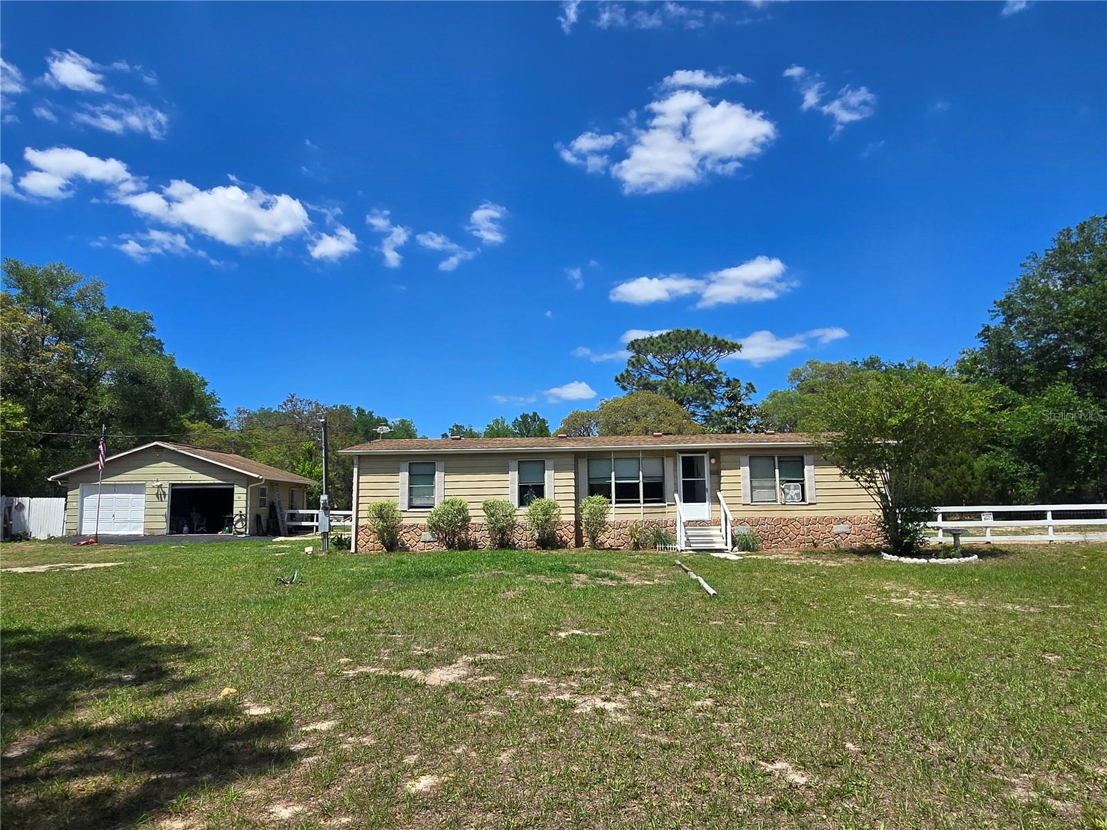 1099 La Salle Street, FL