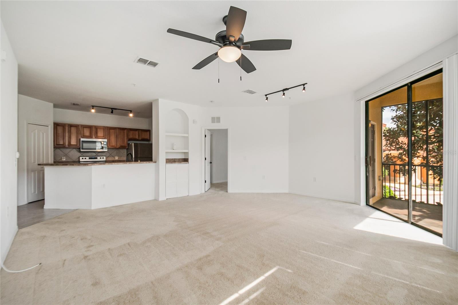 6157 Metrowest Boulevard, FL