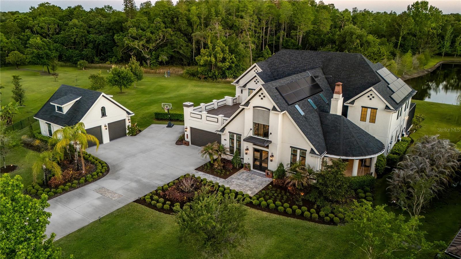 19101 Magnolia Farms Ln, FL