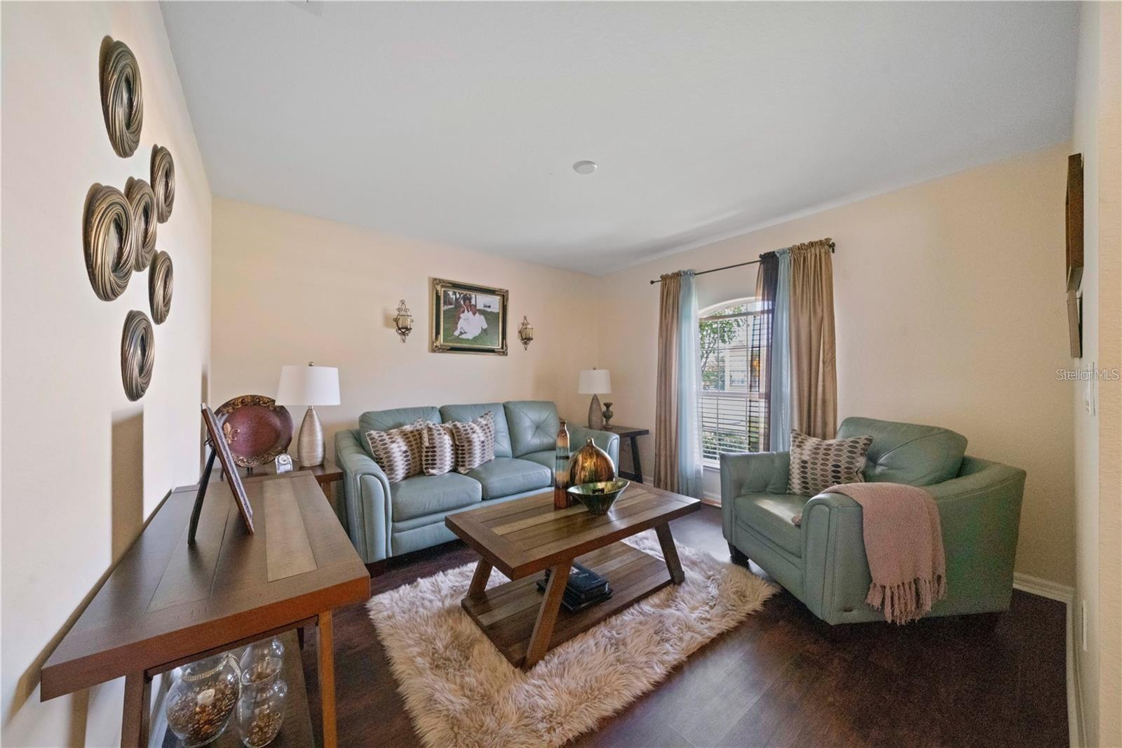 6518 Crescent Loop, FL