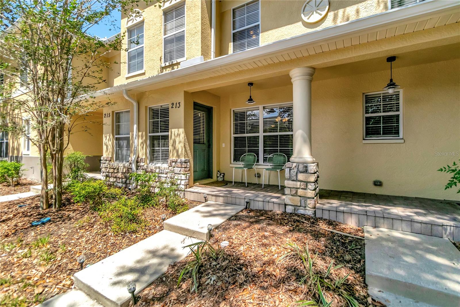 213 Draw Bridge Ln, FL