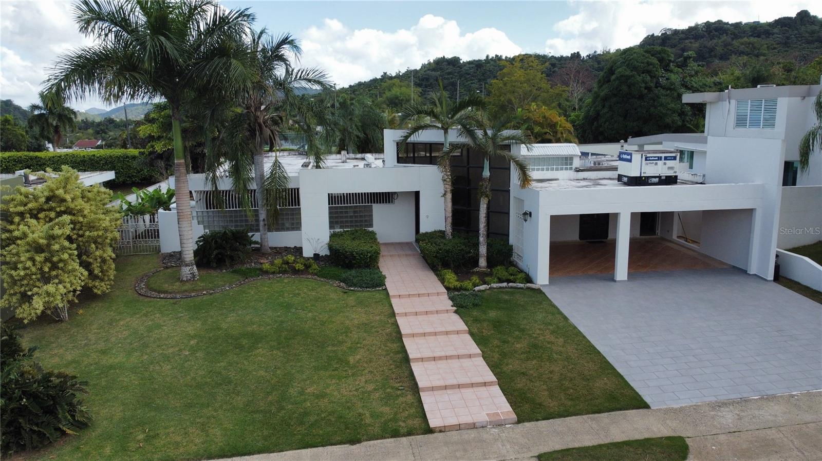F9 San Esteban, PR