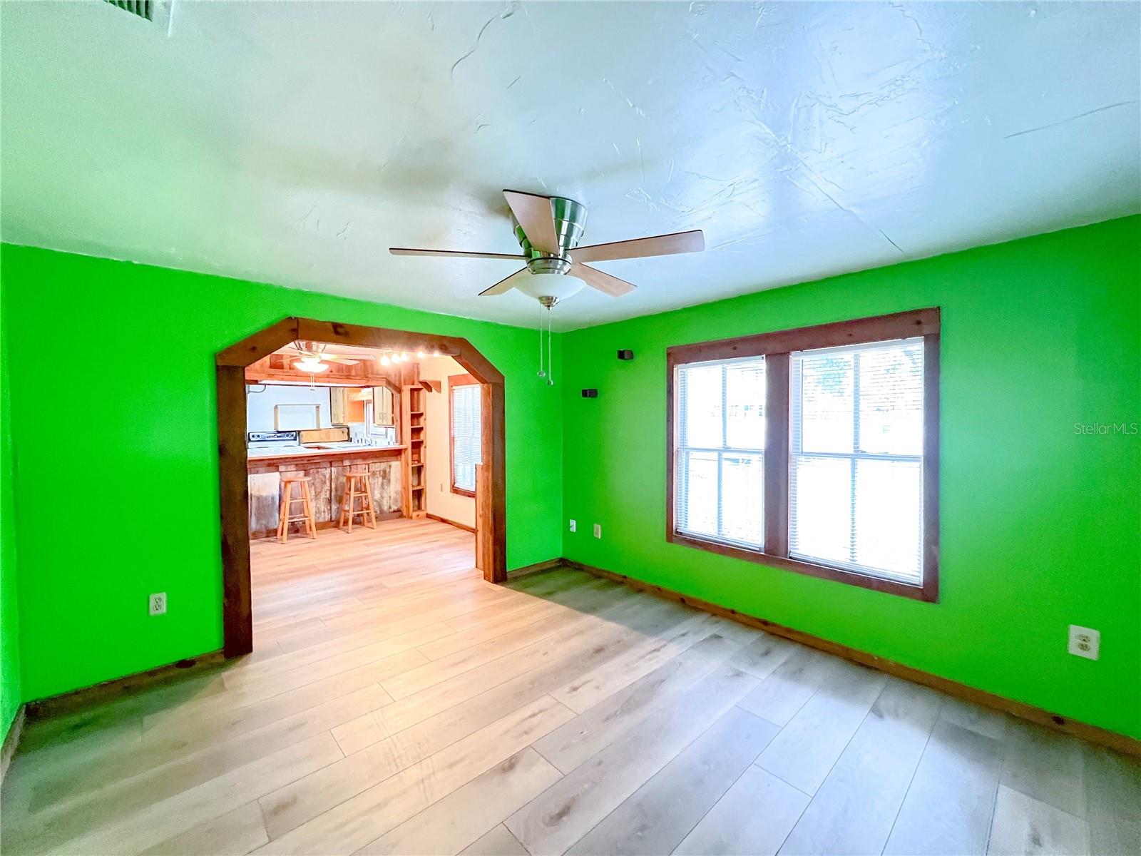 25825 Newberry Road, FL