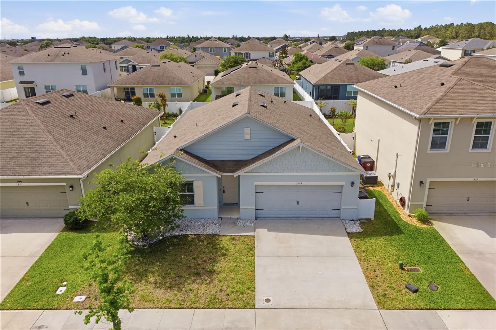 1823 Bluepoint Street, FL