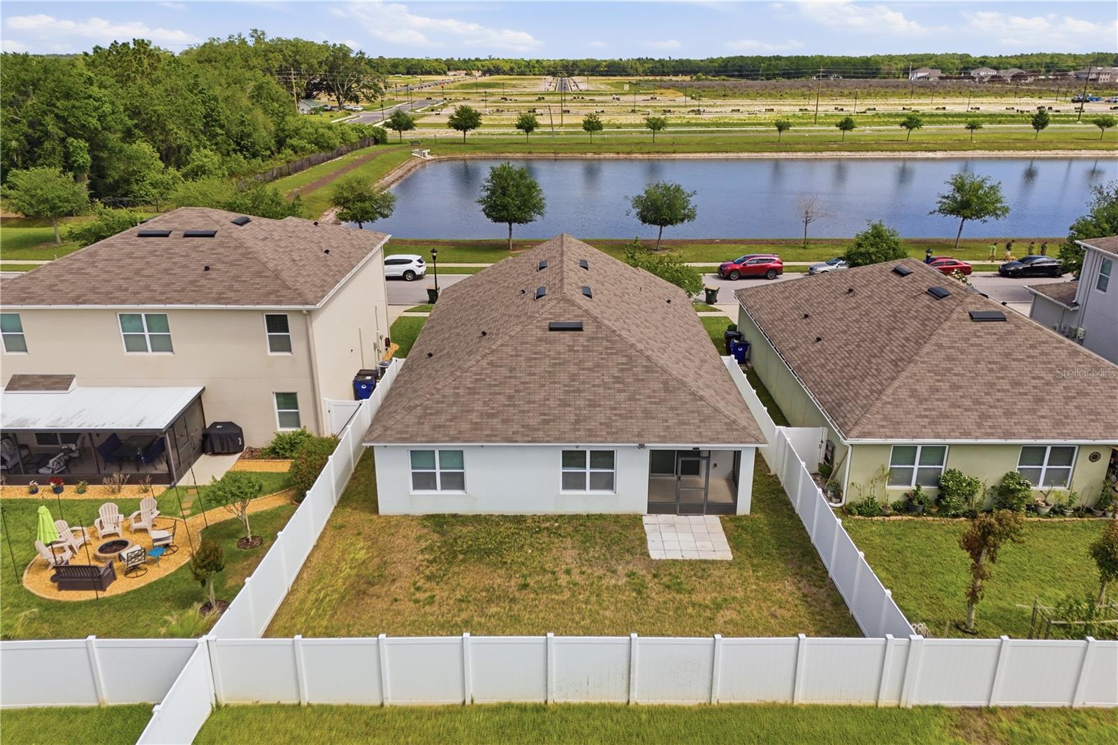 1823 Bluepoint Street, FL