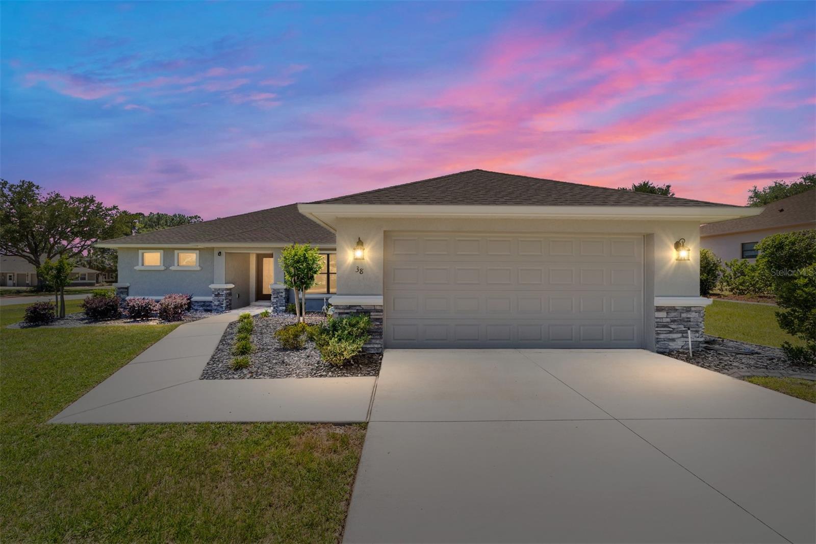 38 S Polestar Pt, FL