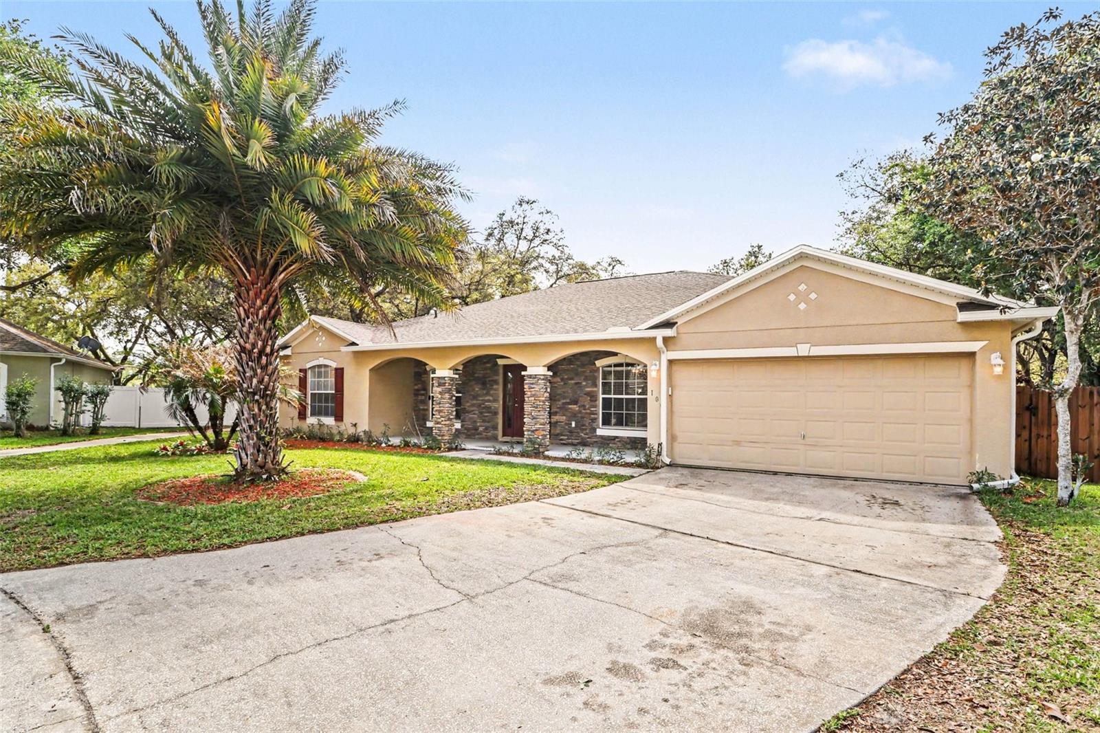 100 Festive Ct, FL