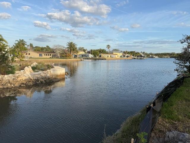 5250 Miller Bayou Dr, FL