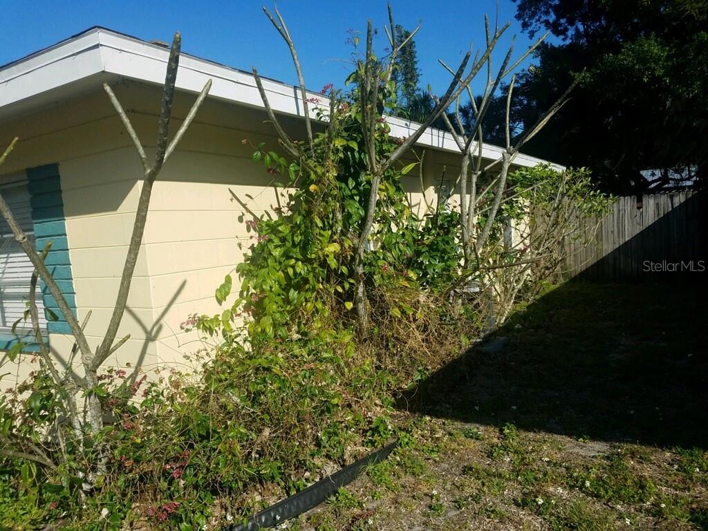 2165 Sunnyside Lane, FL
