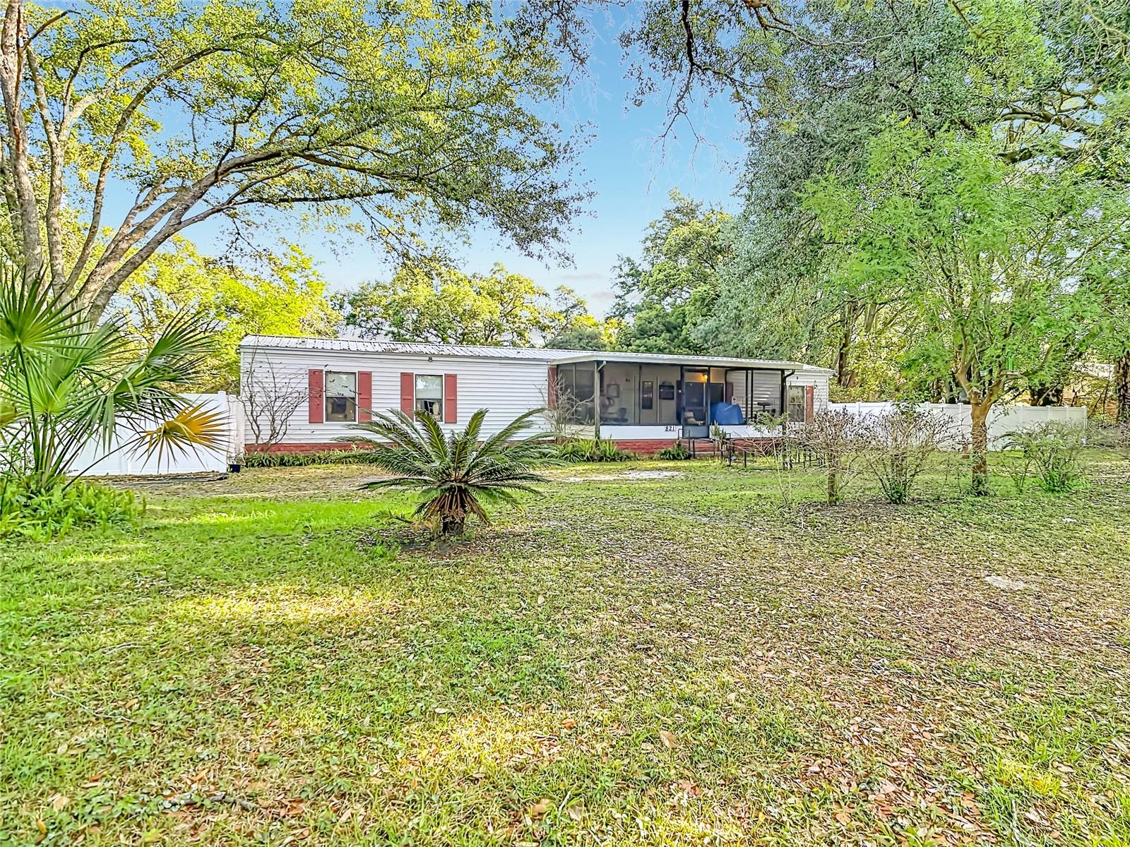 821 Irene Dr, FL