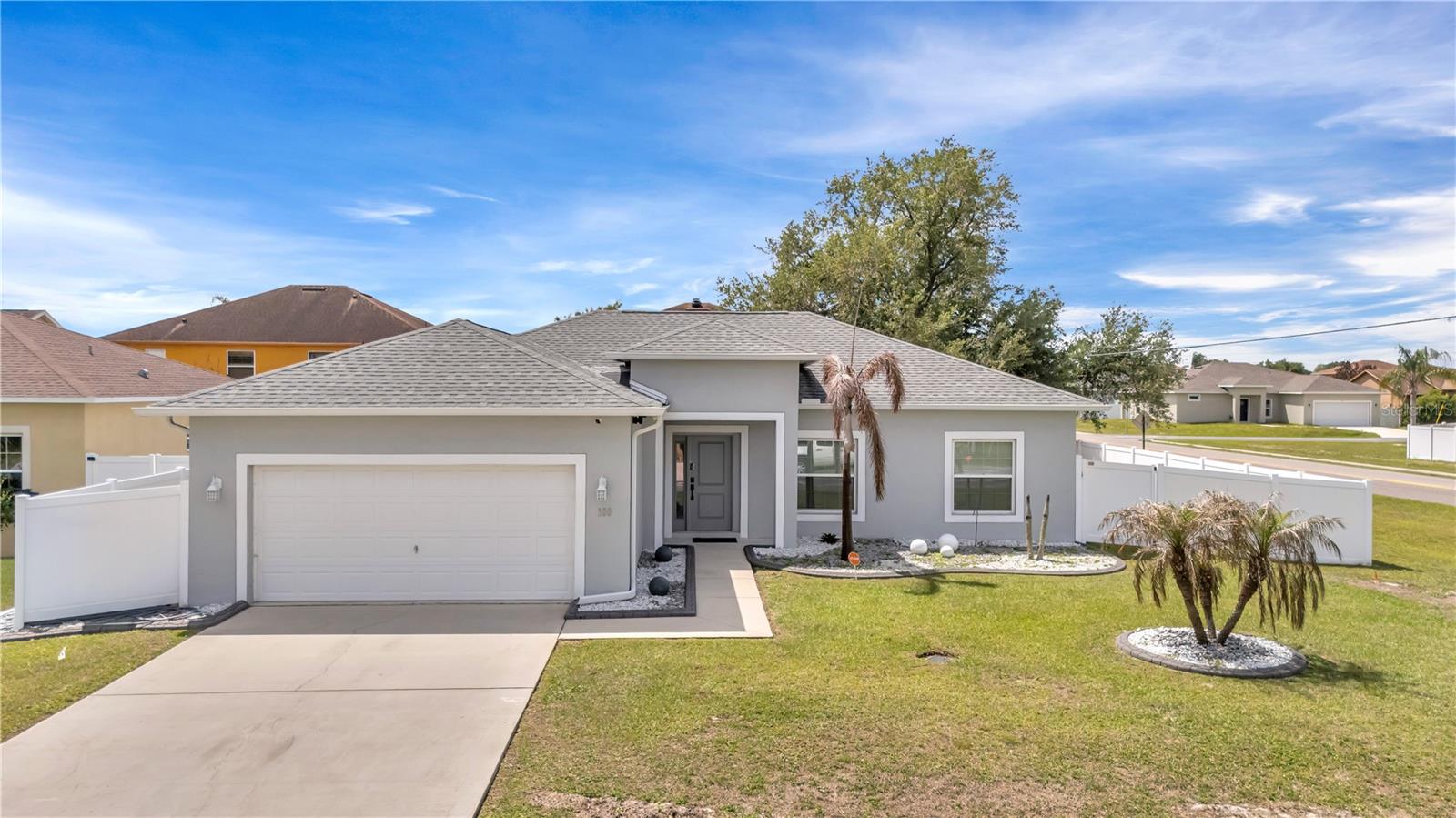 100 Aurora Ln, FL