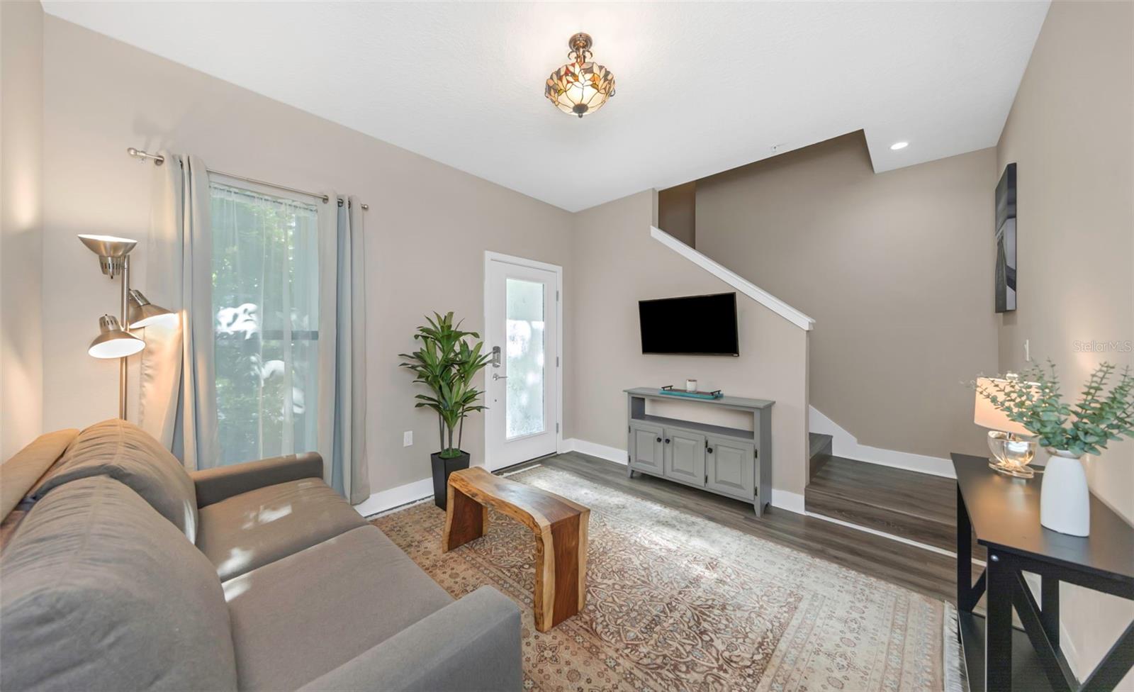 946 Highland Avenue, FL