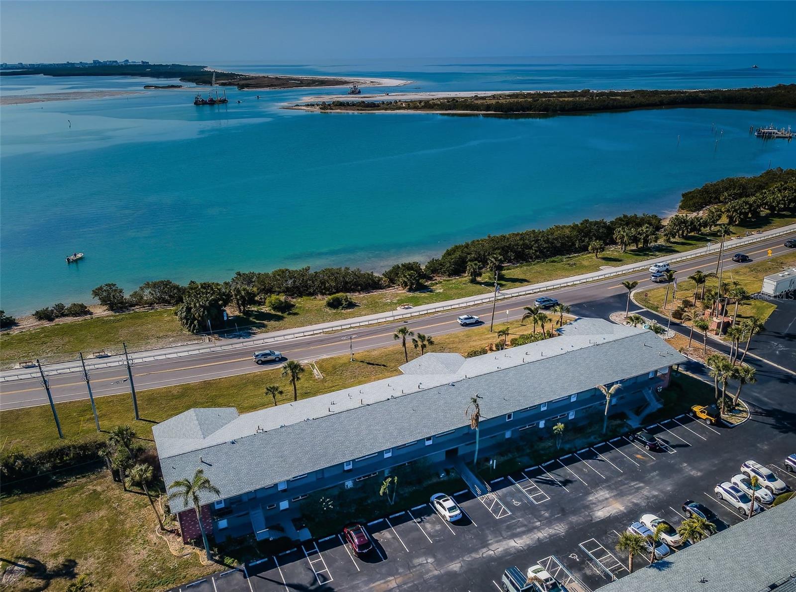 2 Causeway Boulevard, FL