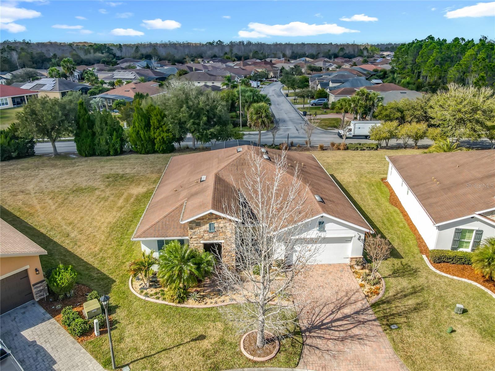 790 Carmel La, FL