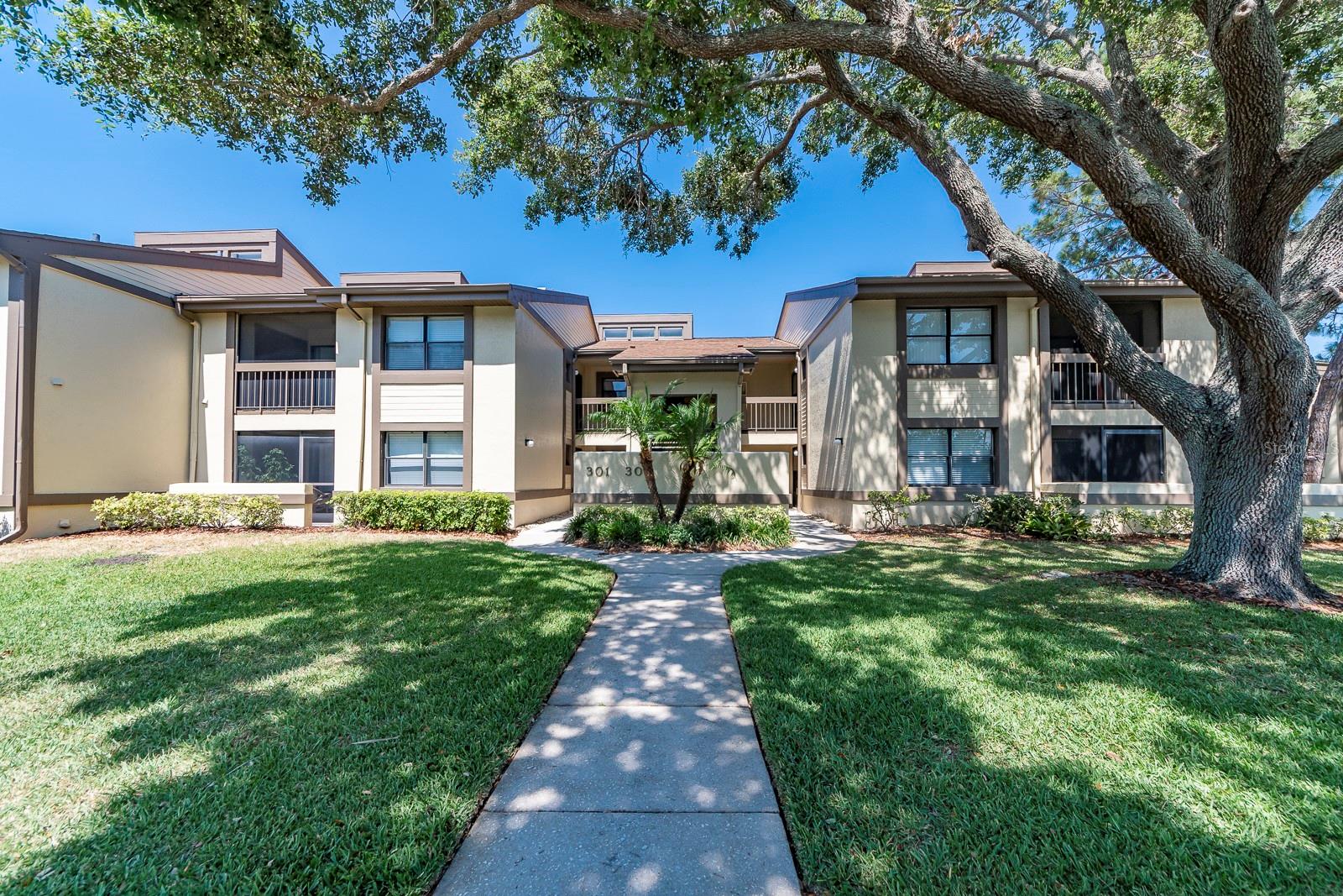 304 Woodlake Wynde #304, FL